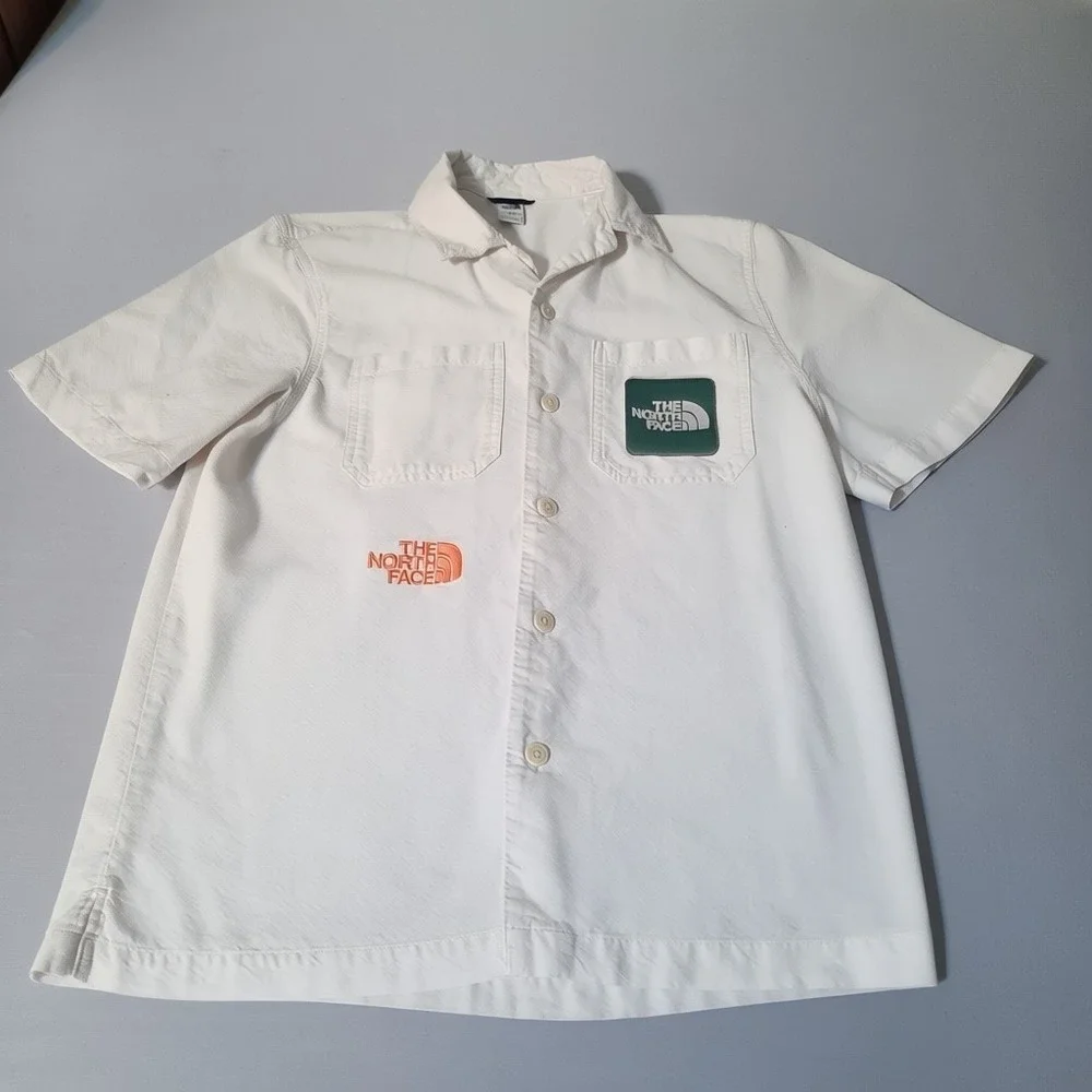 The North Face Button Valley Utility Earth Day Shirt Mens S  Circular Short Slv
